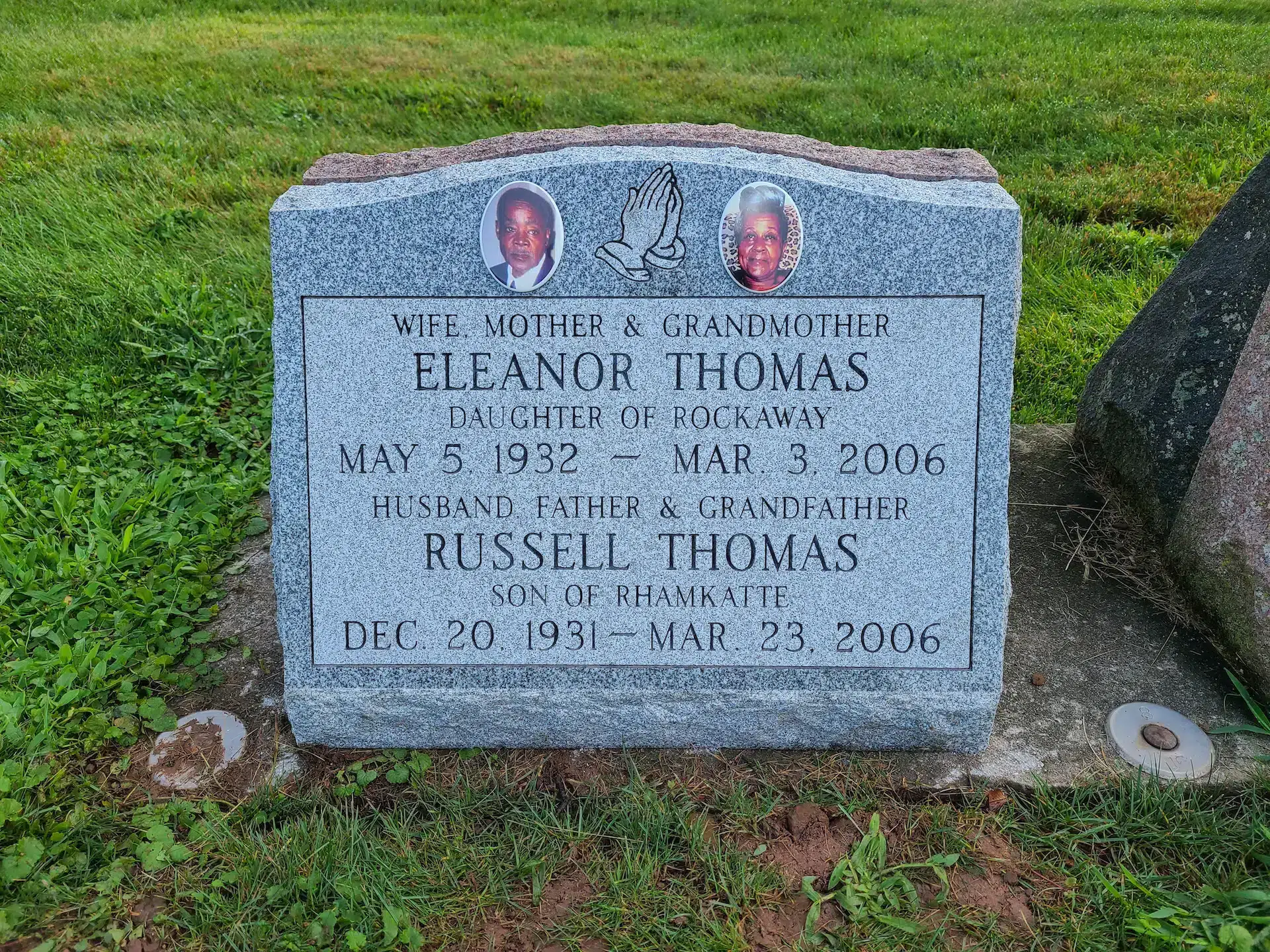 Granite Monument Company hand-carved by Monument Company Finder in NJ — image 4