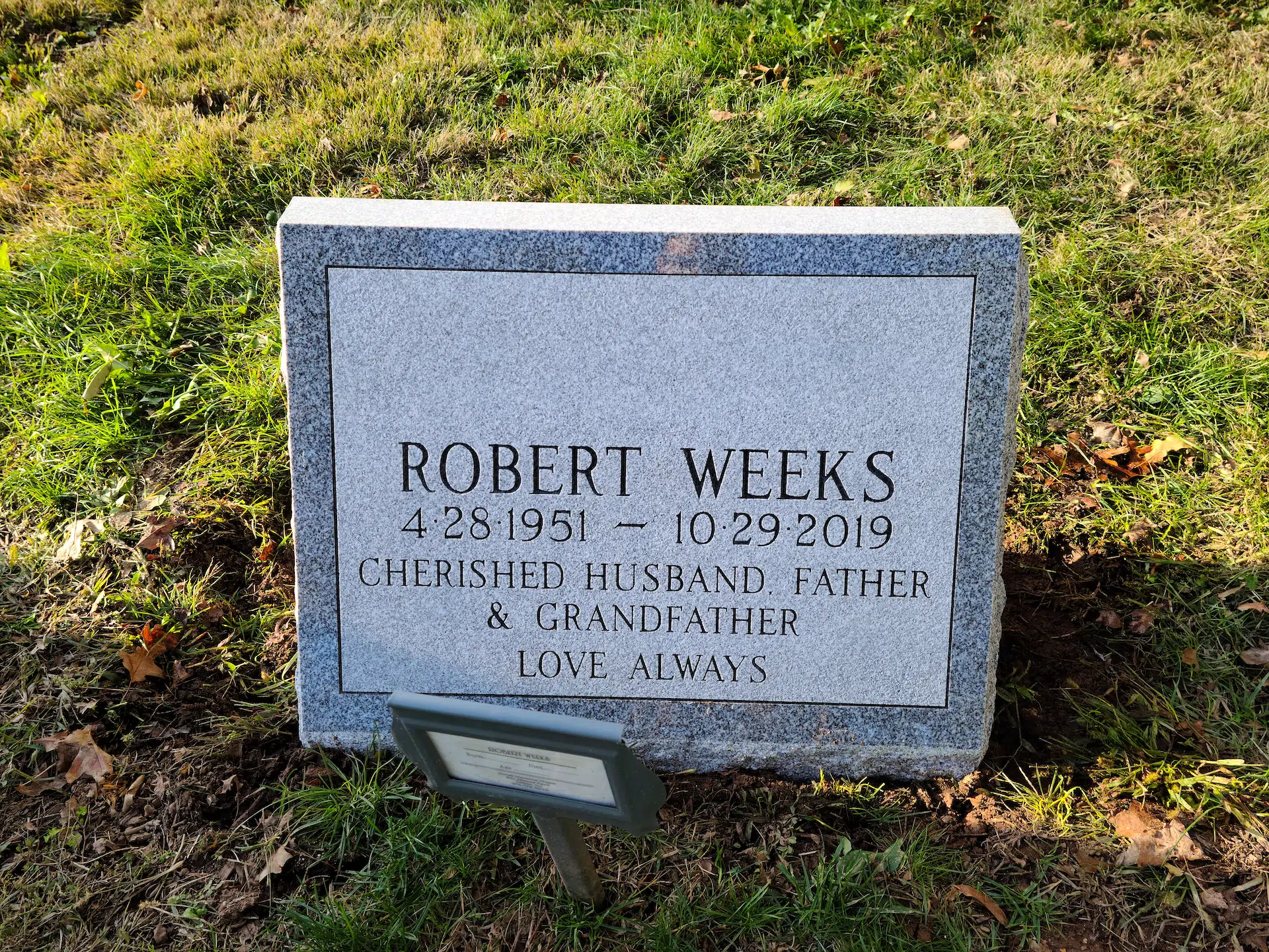 Granite Monument Company hand-carved by Monument Company Finder in NJ — image 4