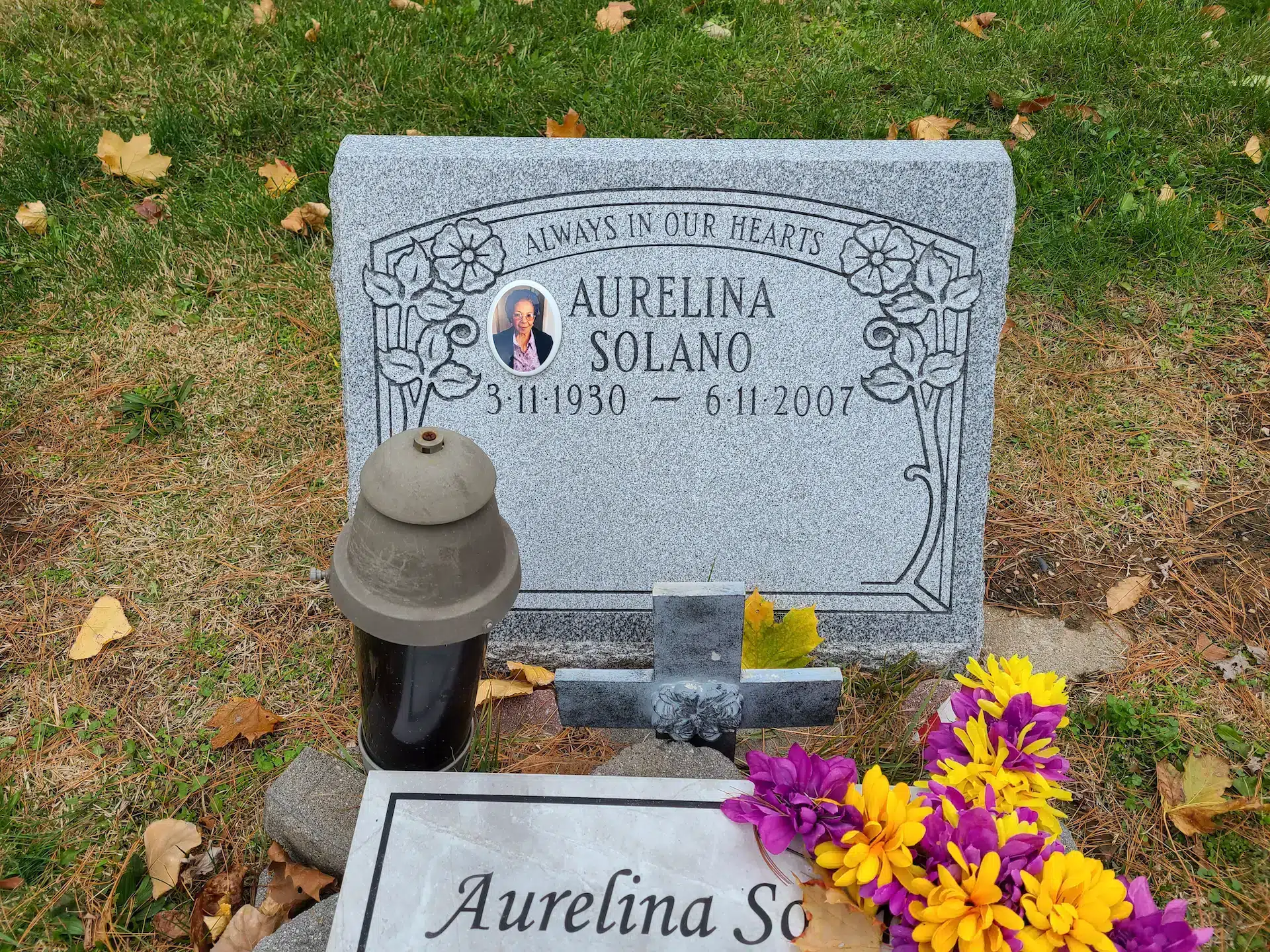 Granite Monument Company hand-carved by Monument Company Finder in NJ — image 6